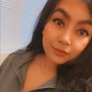 Meet your Posher, Shreys